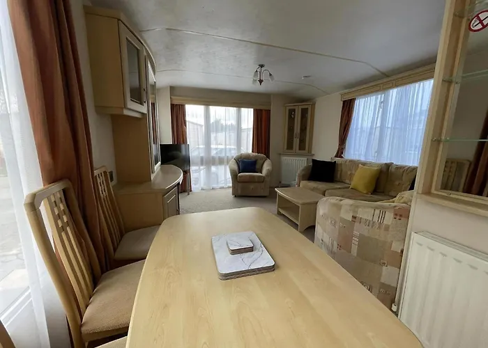 Superb 6 Berth Caravan At St Osyth Beach Holiday Park In Essex Ref 28062Fv